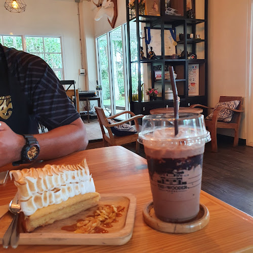 Opinii despre The Wooden House Hatyai în อำเภอหาดใหญ่ - การบริการอาหารและที่พัก