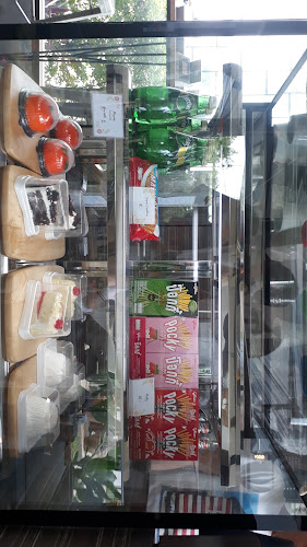 ร้านครัวคุณาลัย - การบริการอาหารและที่พัก