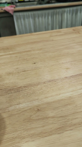 HYPE Coffee Bar (ที่จอดรถอยู่ชั้นใต้ดิน ทางลงอยู่ติดกับร้าน) - การบริการอาหารและที่พัก