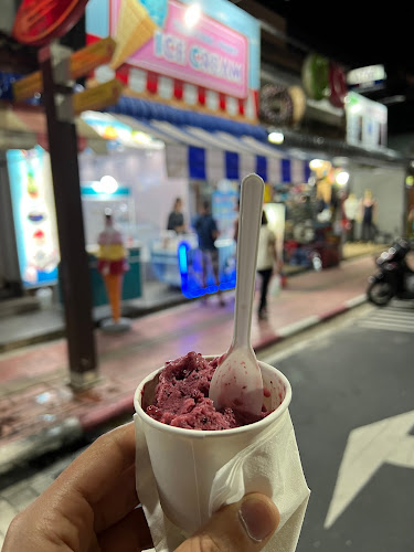 Kulato ice cream - การบริการอาหารและที่พัก