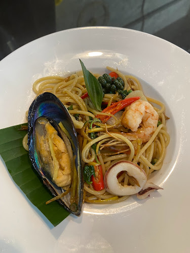 บ้านคุณตาลอฟท์คาเฟ่ @แหลมฉบัง - อำเภอศรีราชา