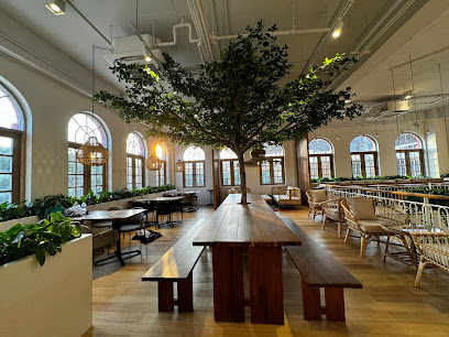 BARTELS Blue Tree - Sourdough Sandwiches & Juicery