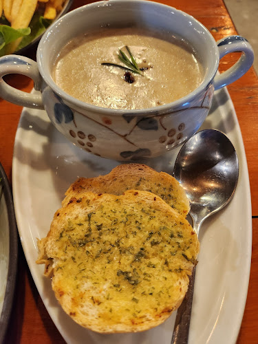 Opinii despre สเต๊กอ่าวเก (STEAK AO-KAE) în อำเภอเมืองภูเก็ต - การบริการอาหารและที่พัก