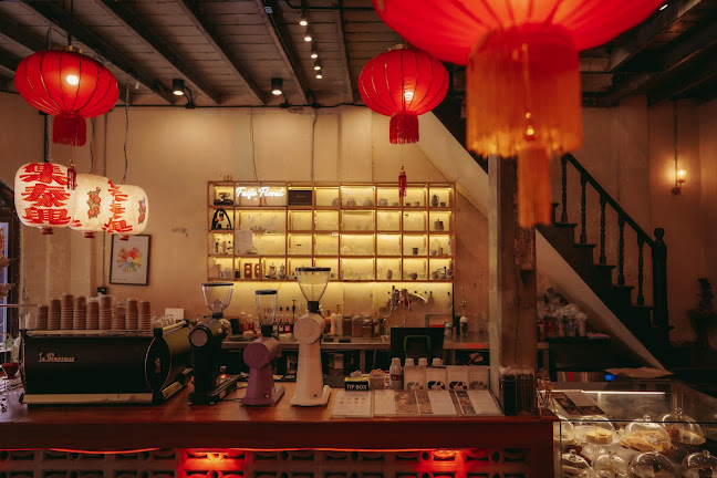 ไฟโฟ โอลด์ทาวน์ คาเฟ่ แอนด์ ฟลอรัล