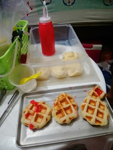 ร้านขนมพีพี