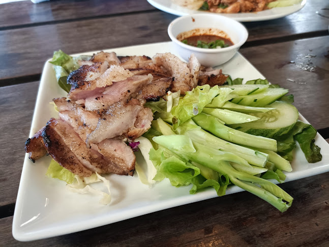 Green Tree Rest. & Pub - การบริการอาหารและที่พัก