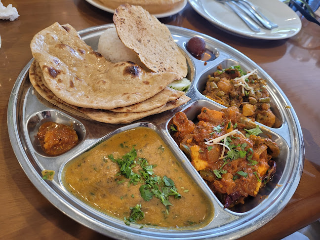 Kohinoor 2 Restaurant - อำเภอกะทู้