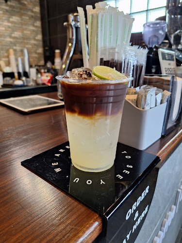 Comentarii opinii despre Phumjai Slowbar