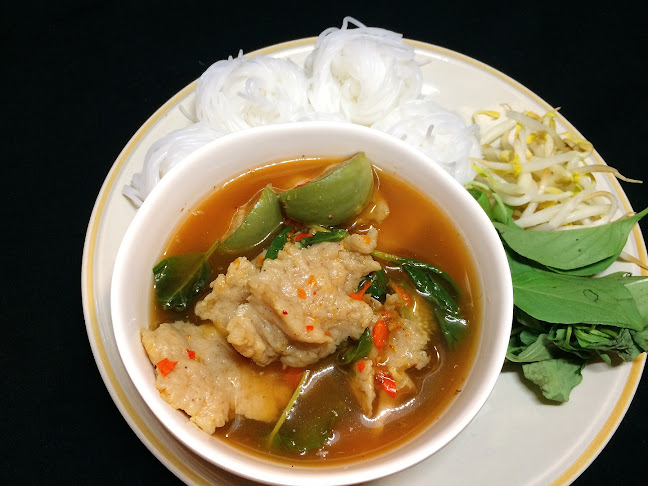 Granny Jai Khanom Jeen - ย่าใจขนมจีน