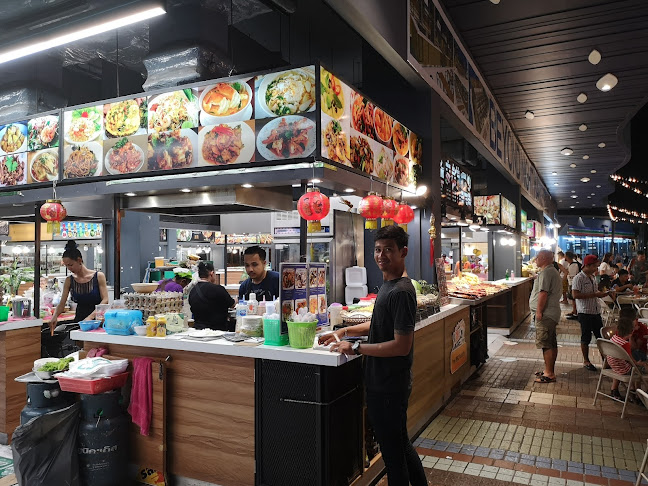 Beyond night market - อำเภอกะทู้