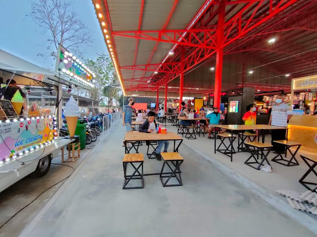 M4W3+69X ถนน มหาเทพ ตำบลปากน้ำโพ อำเภอเมืองนครสวรรค์ นครสวรรค์ 60000