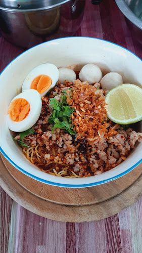 Opinii despre เตี๋ยวเต็มต๊อง (นางปุณศรี) în อำเภอเมืองพะเยา - การบริการอาหารและที่พัก