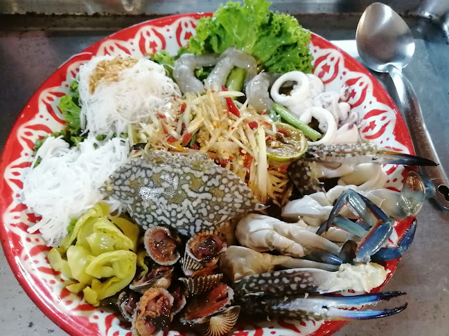 ร้านอีสานคลองเรียน - การบริการอาหารและที่พัก