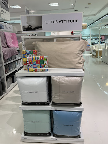 22/107 ชั้น BF ห้องBF-B-04/1 หมู่ที่ 7 ต.จันทนิมิต อาคารโรบินสัน จันทบุรี ชั้น BF ห้องเลขที่ BF-B-04/1 เมืองจันทบุรี จันทบุรี 22000