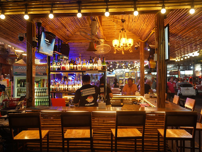 135 ถ. ราษฏร์อุทิศ 200 ปี ตำบลป่าตอง อำเภอกะทู้ ภูเก็ต 83150