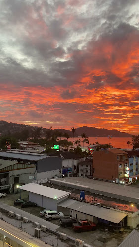 152/1 ถ. ทวีวงศ์ ตำบลป่าตอง อำเภอกะทู้ ภูเก็ต 83150