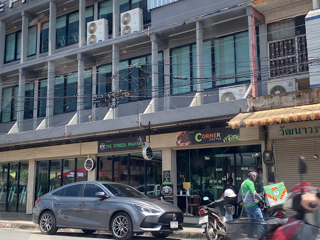 เรณูผัดไทย ดอกคำใต้ สาขา 2