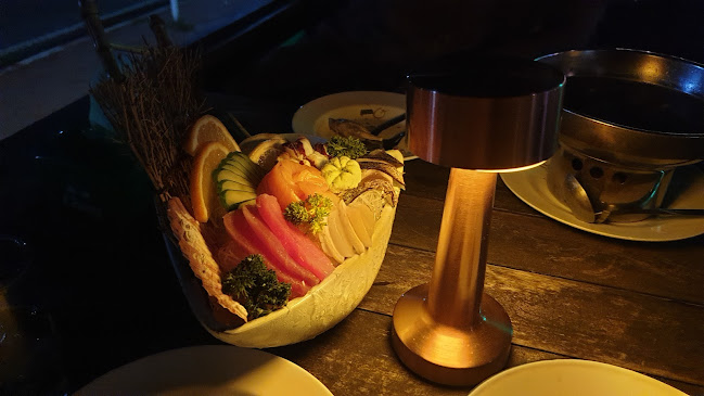 Comentarii opinii despre Slum Bar