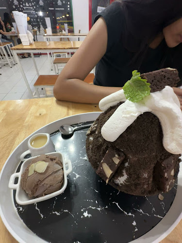 Opinii despre Midnight Dessert - ของหวานเที่ยงคืน în อำเภอบางละมุง - การบริการอาหารและที่พัก