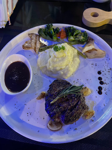 Comentarii opinii despre Bistro Wine Cafe