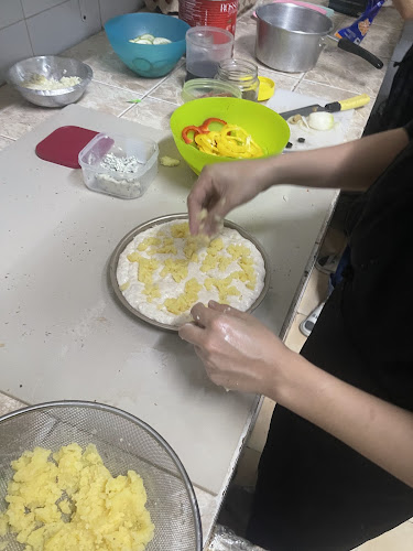 100, 20 ถนน กะตะ ตำบล กะรน kata, ภูเก็ต 83100