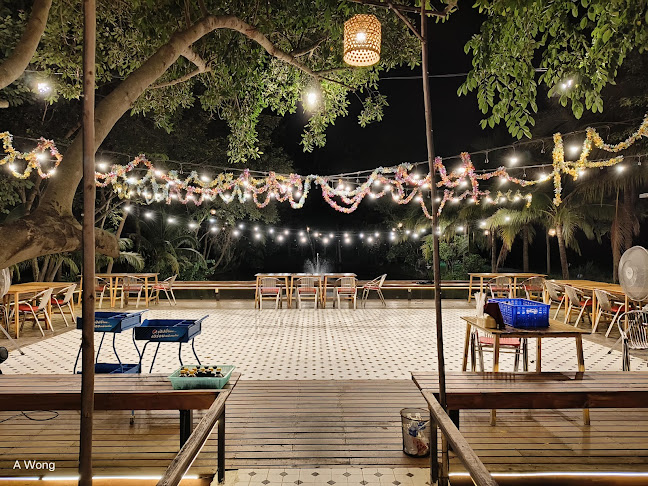 เพลิน Cafe&Restaurant KPP - การบริการอาหารและที่พัก