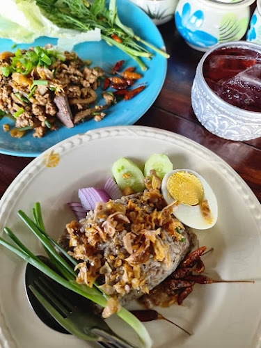 ร้านข้าวซอย เชียงใหม่ พิษณุโลก - การบริการอาหารและที่พัก