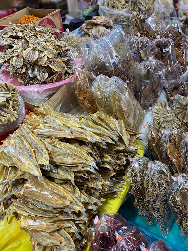 ตลาดใหม่แม่กิมเฮง 167 ถ. สุรนารี ในเมือง เมือง นครราชสีมา 30000