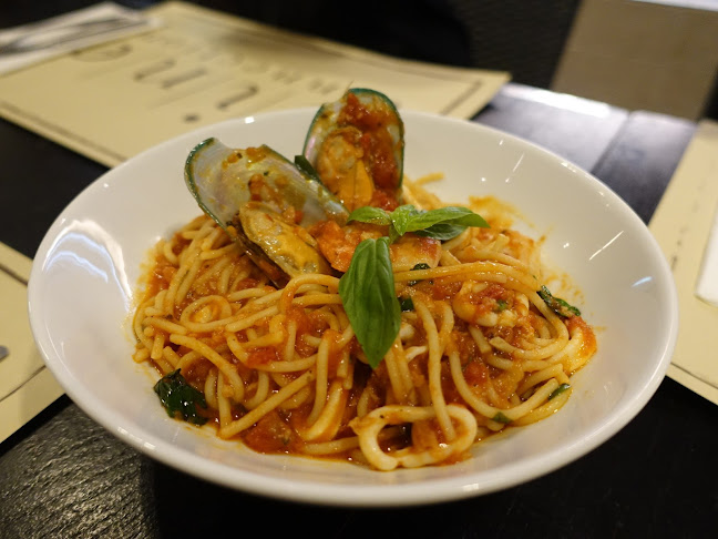 Wine Connection - การบริการอาหารและที่พัก