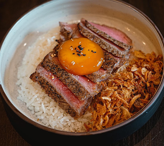 เกตุแก้ว หมูกระทะ - การบริการอาหารและที่พัก