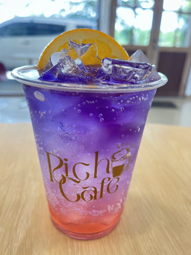 ริช..คาเฟ่ Rich rich - การบริการอาหารและที่พัก