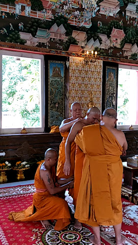 มินิบิ๊กซี สี่มุมเมือง - การบริการอาหารและที่พัก