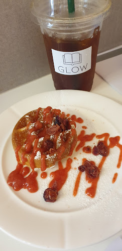 Glow - Your Reading Space - การบริการอาหารและที่พัก