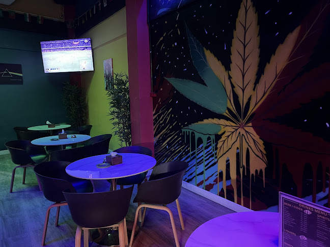 Pot Hole Bar - อำเภอบางละมุง