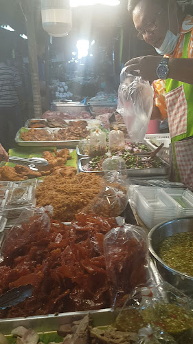 Opinii despre หมูฉ่ำ ตลาดสะพานดำ în อำเภอเมืองนครสวรรค์ - การบริการอาหารและที่พัก