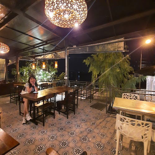 Opinii despre ร้านเนื้อหอม​ ริมมูล​ อุบลราชธานี​ (Nuehom​ Restuarant)​ în เมือง - การบริการอาหารและที่พัก