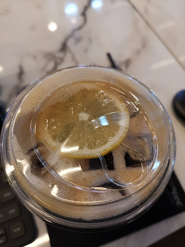 K2 Coffee Ubon - การบริการอาหารและที่พัก