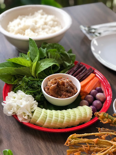 ถ. เทพกระษัตรี ตำบล ศรีสุนทร อำเภอถลาง ภูเก็ต 83110