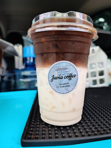 Opinii despre Juvia Coffee în อำเภอคลองหลวง - การบริการอาหารและที่พัก