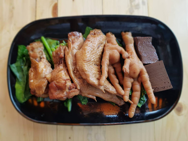 ก๋วยเตี๋ยวไก่มะระแม่น้อย - อำเภอเมืองนครราชสีมา