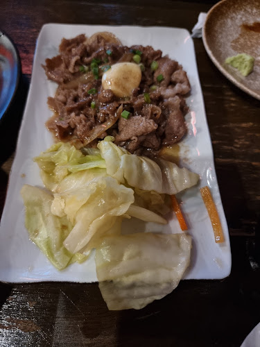 Shijin Izakaya - การบริการอาหารและที่พัก