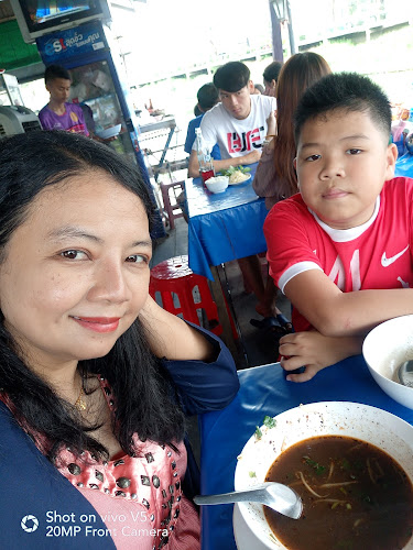นายเก่งคลองสี่ ก๋วยเตี๋ยวเนื้อวัวรสเยี่ยม - อำเภอธัญบุรี