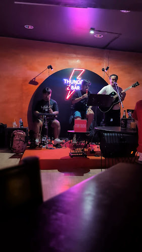 Opinii despre Thunder Bar Phuket în อำเภอเมืองภูเก็ต - การบริการอาหารและที่พัก