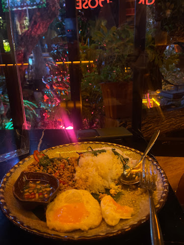 Opinii despre Beer Hubb (Pattaya Beach Road) în อำเภอบางละมุง - การบริการอาหารและที่พัก