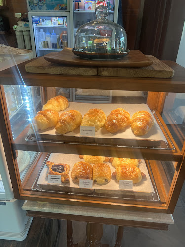 Cafe Restique - การบริการอาหารและที่พัก