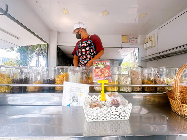 ไอติมไข่แข็ง