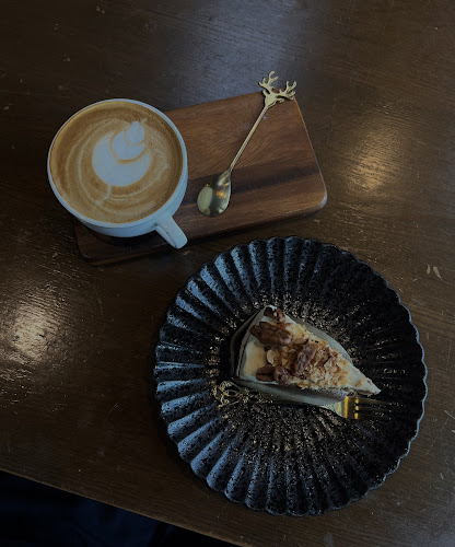 A Slow Bar : Just Another Coffee - การบริการอาหารและที่พัก