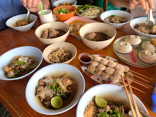 Opinii despre ก๋วยเตี๋ยว เรือไทย คลอง2 în อำเภอธัญบุรี - การบริการอาหารและที่พัก