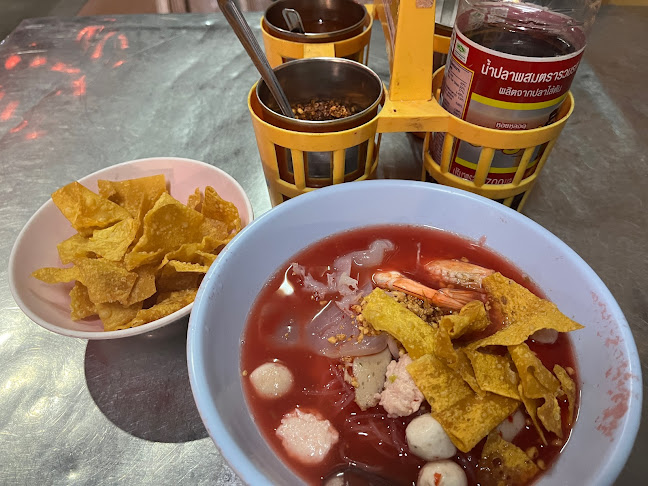 เย็นตาโฟเจ๊เกียวตลาดบ่อนไก่