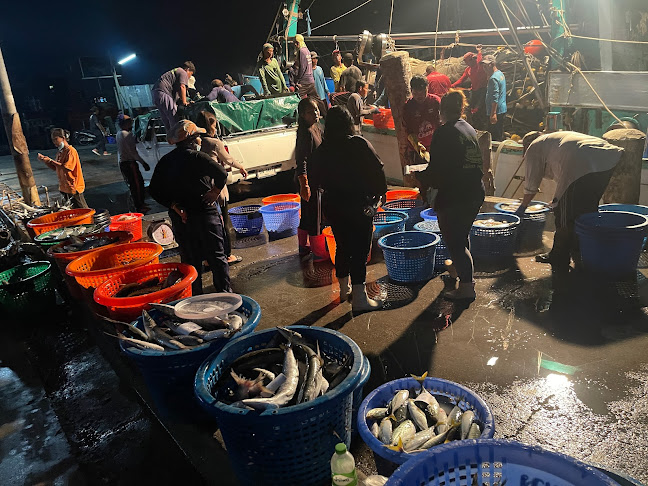 เจ๊เล็ก ทะเลสด - การบริการอาหารและที่พัก